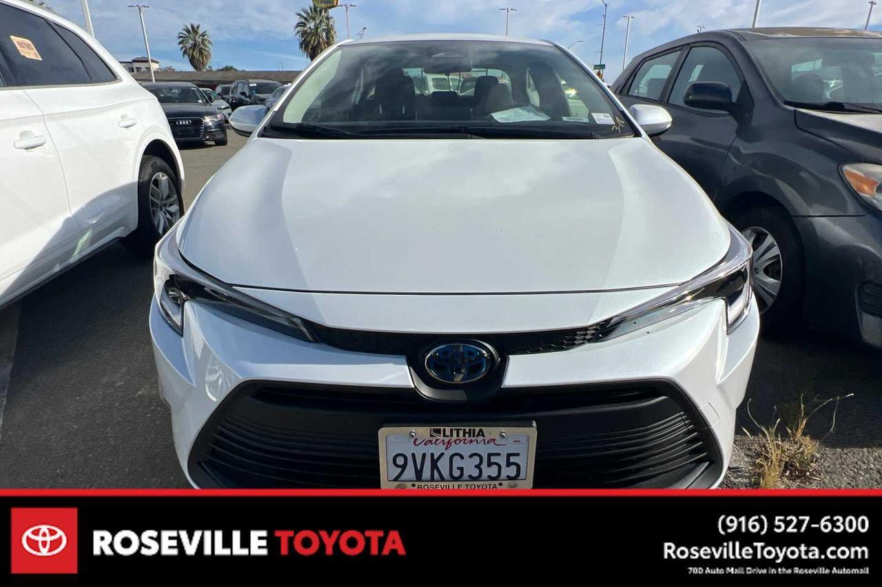 2025 Toyota Corolla Hybrid LE