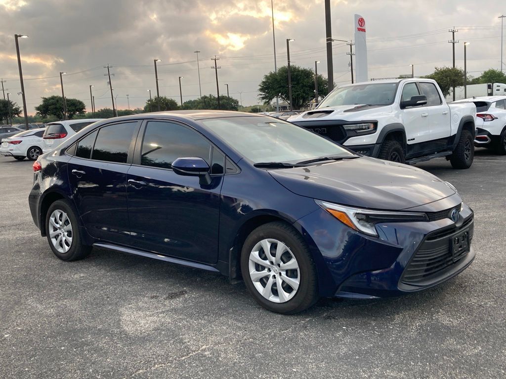 2025 Toyota Corolla Hybrid LE