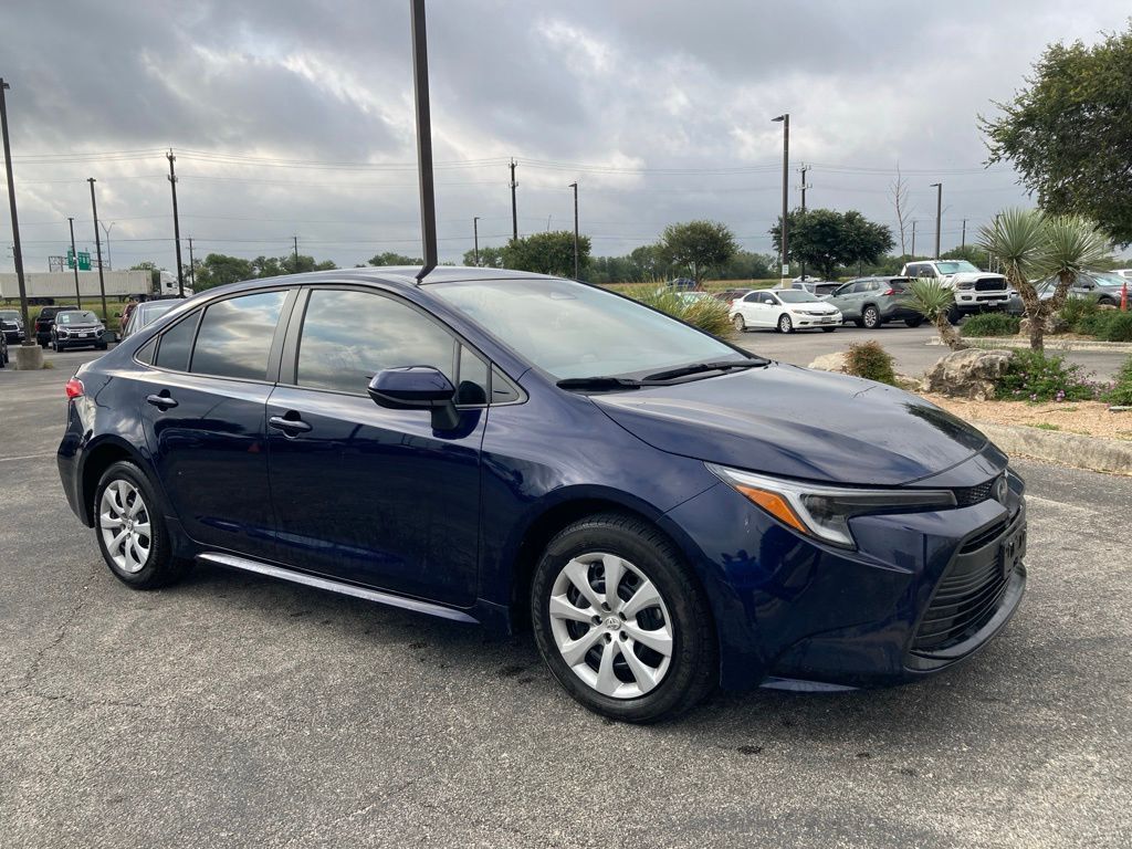 2025 Toyota Corolla Hybrid LE