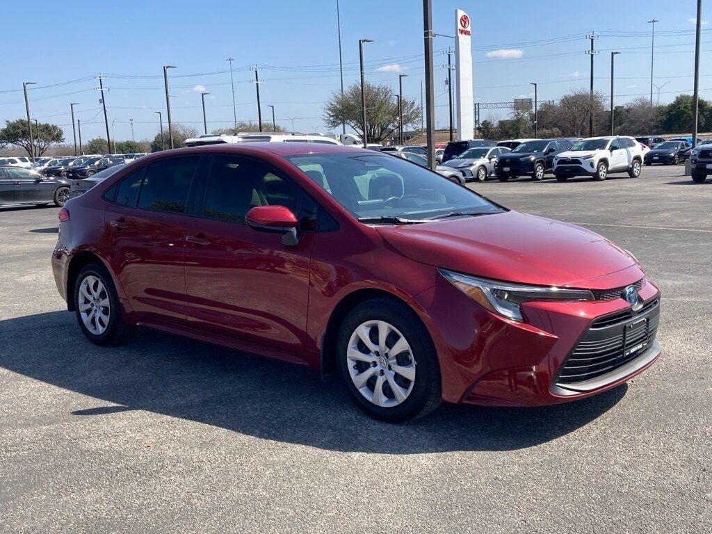 2025 Toyota Corolla Hybrid LE