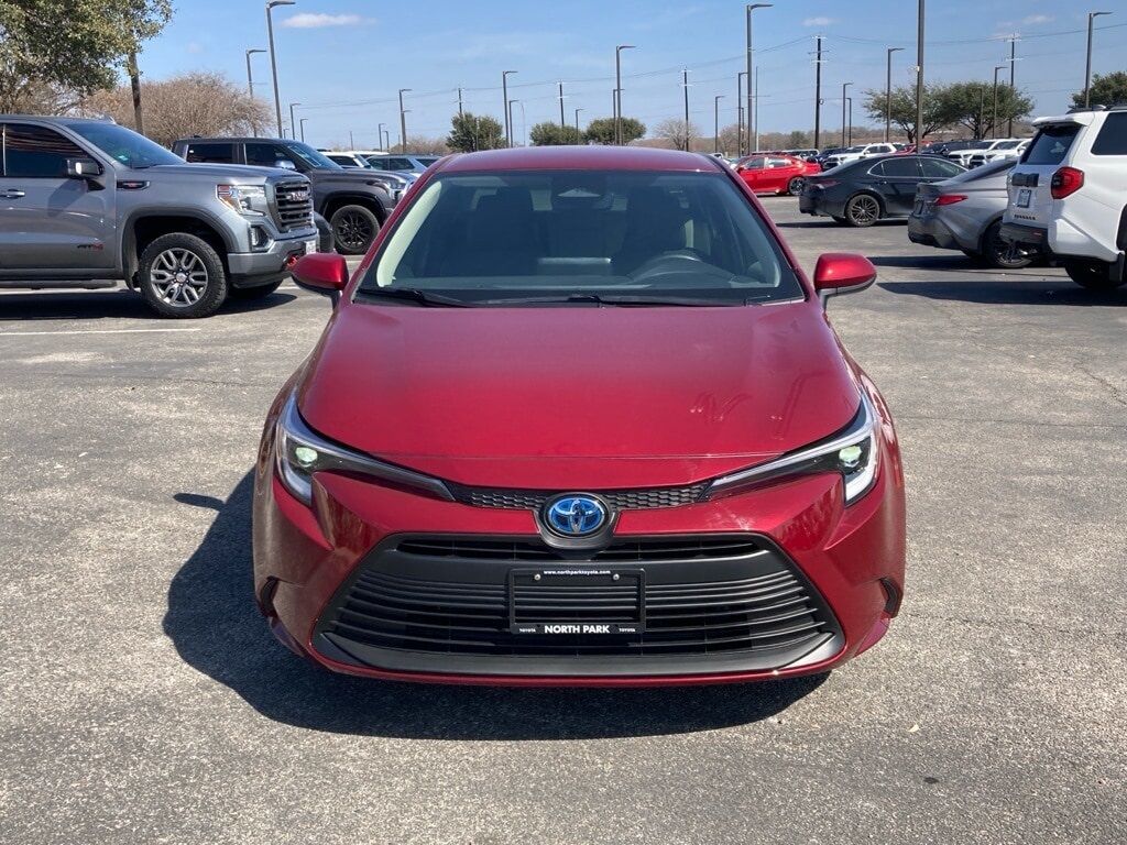 2025 Toyota Corolla Hybrid LE