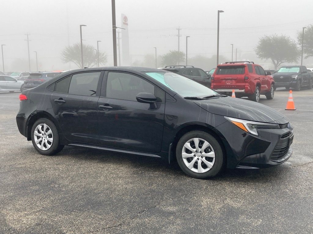 2025 Toyota Corolla Hybrid LE