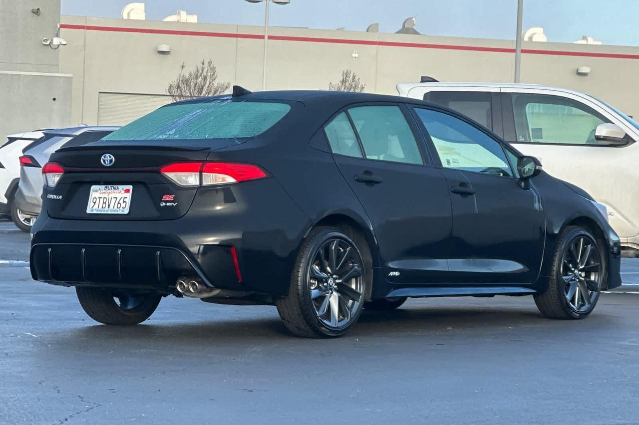 2025 Toyota Corolla Hybrid SE