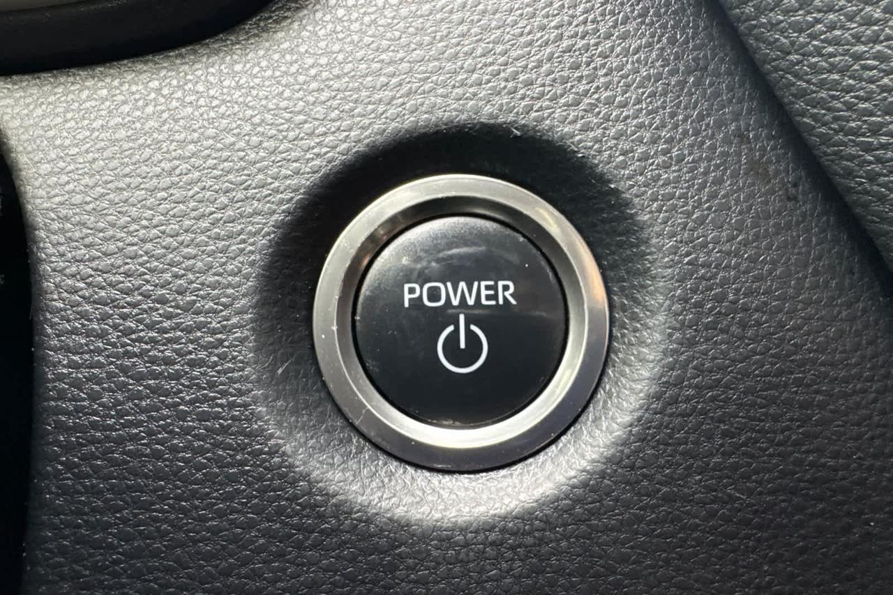 2025 Toyota Corolla Hybrid XLE Roseville CA