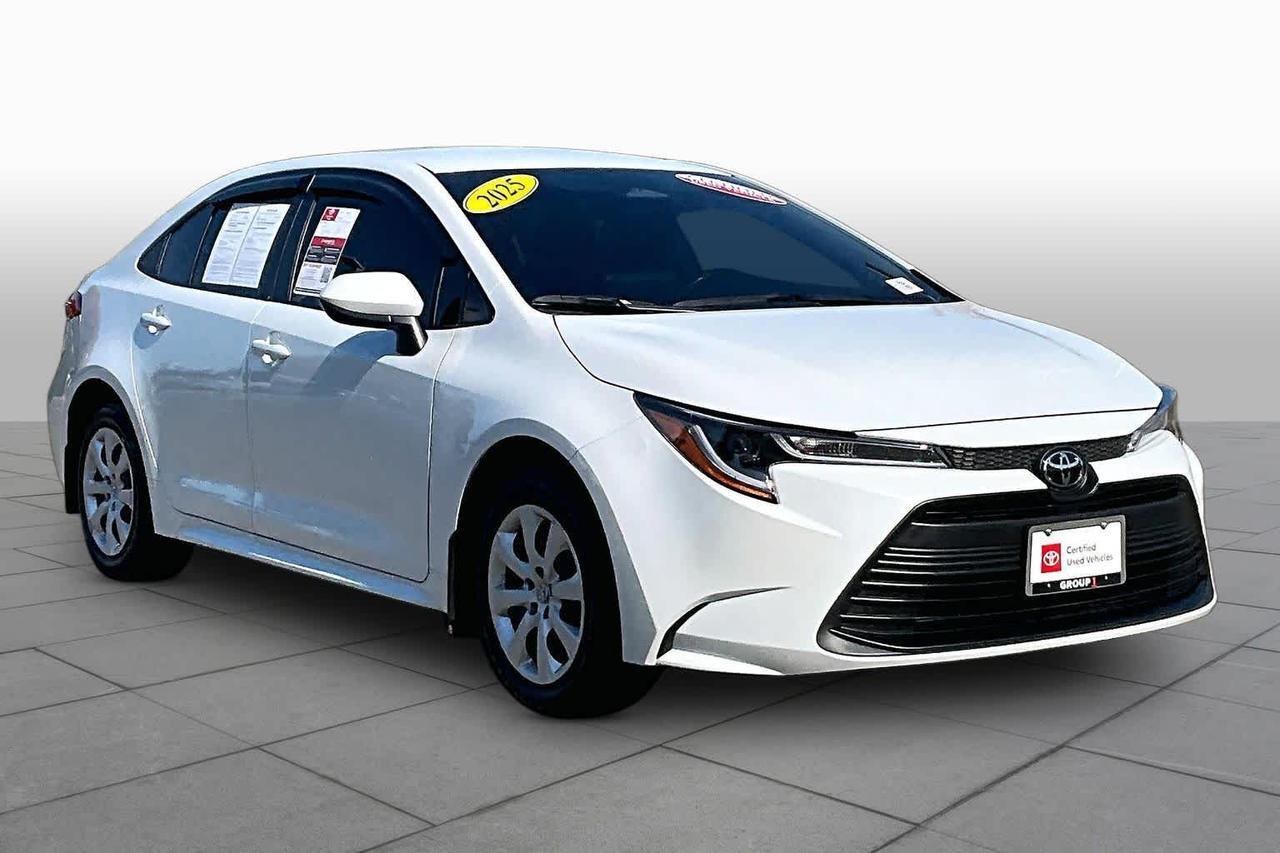 2025 Toyota Corolla LE