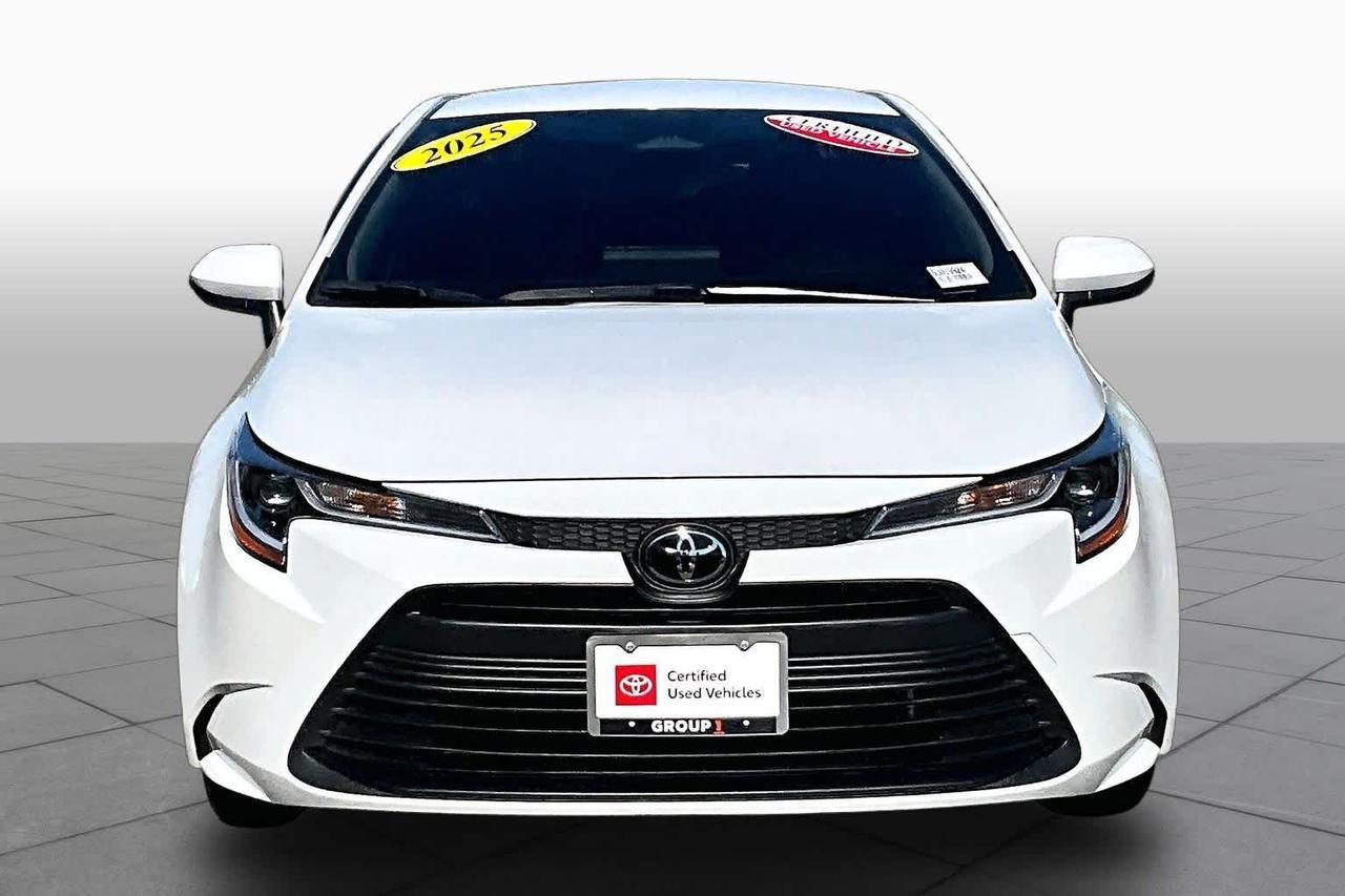 2025 Toyota Corolla LE