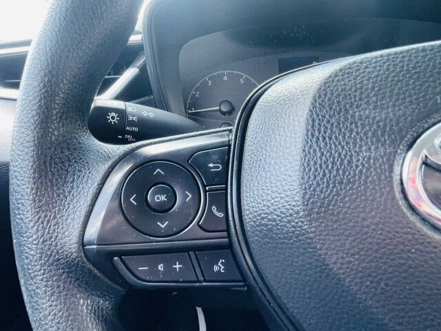 2025 Toyota Corolla LE - Photo 18