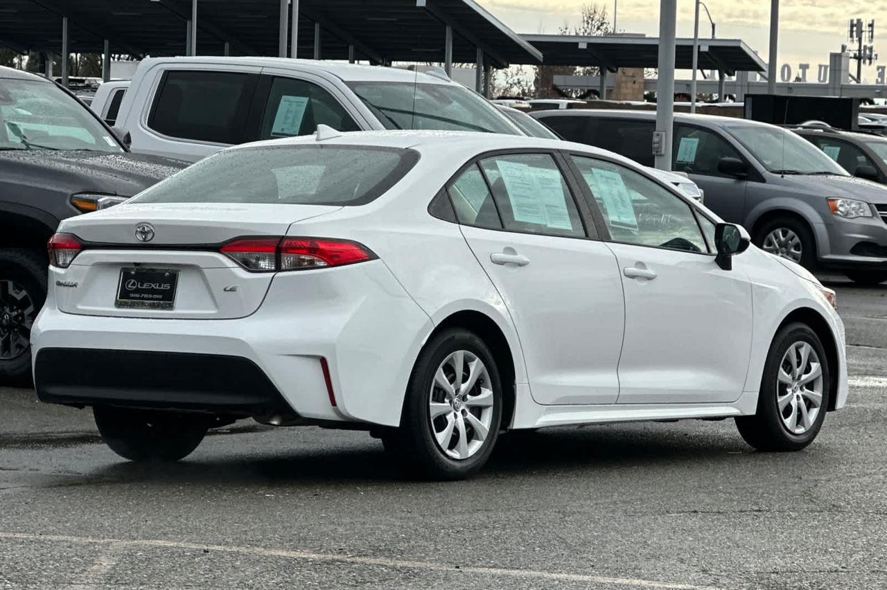 2025 Toyota Corolla LE