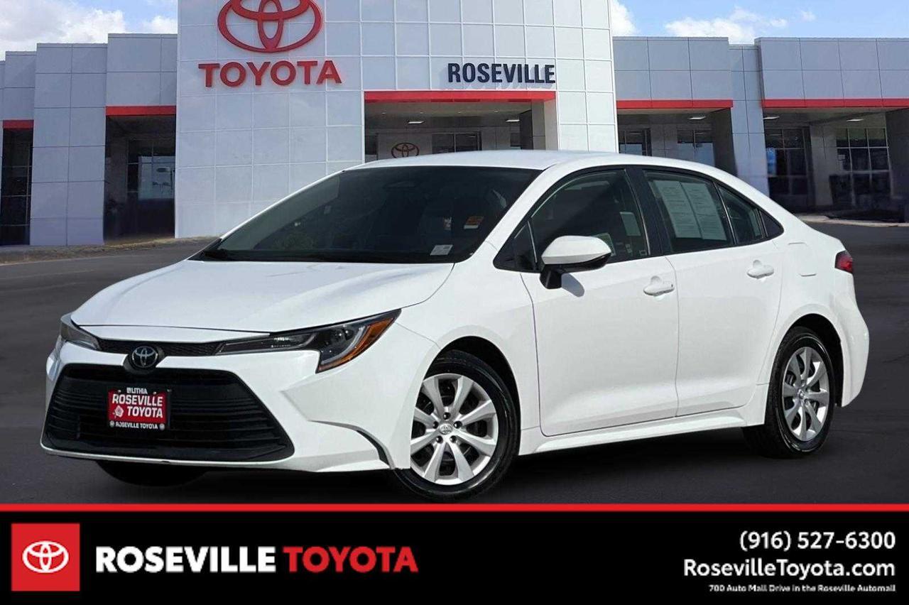 2025 Toyota Corolla LE