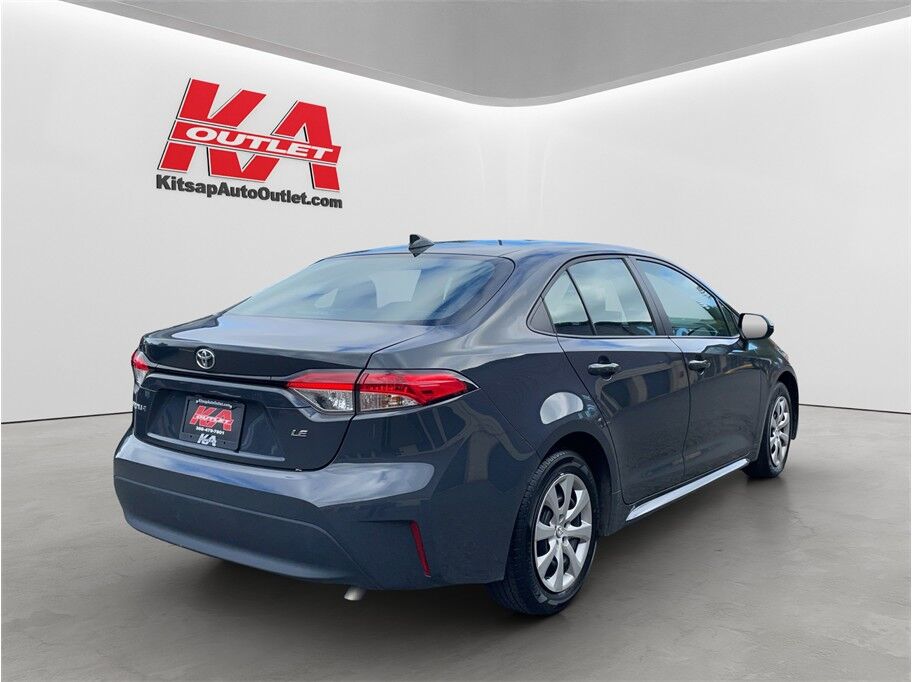2025 Toyota Corolla LE Sedan 4D