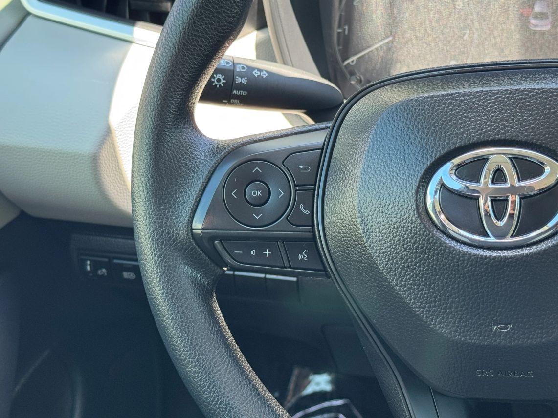 2025 Toyota Corolla LE Sedan 4D