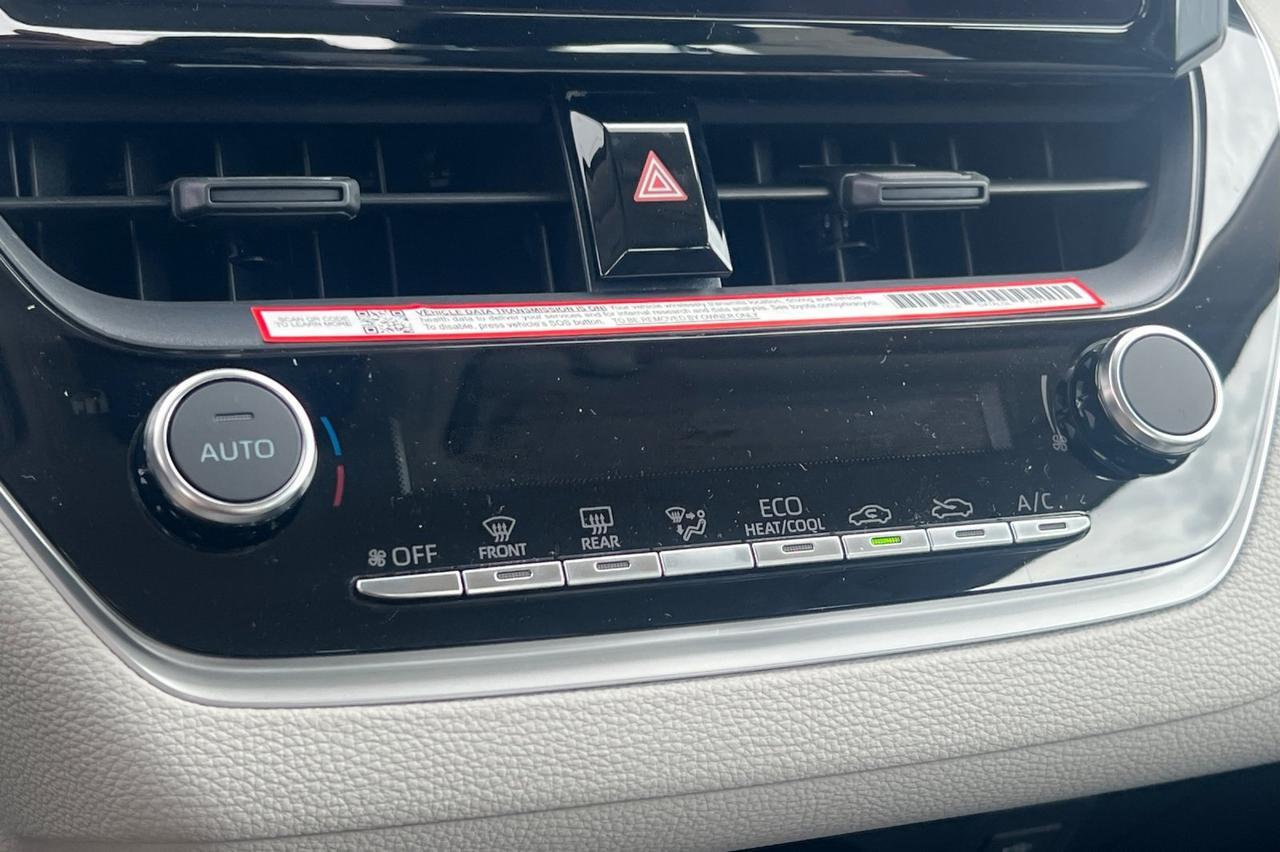 2025 Toyota Corolla LE Ontario OR