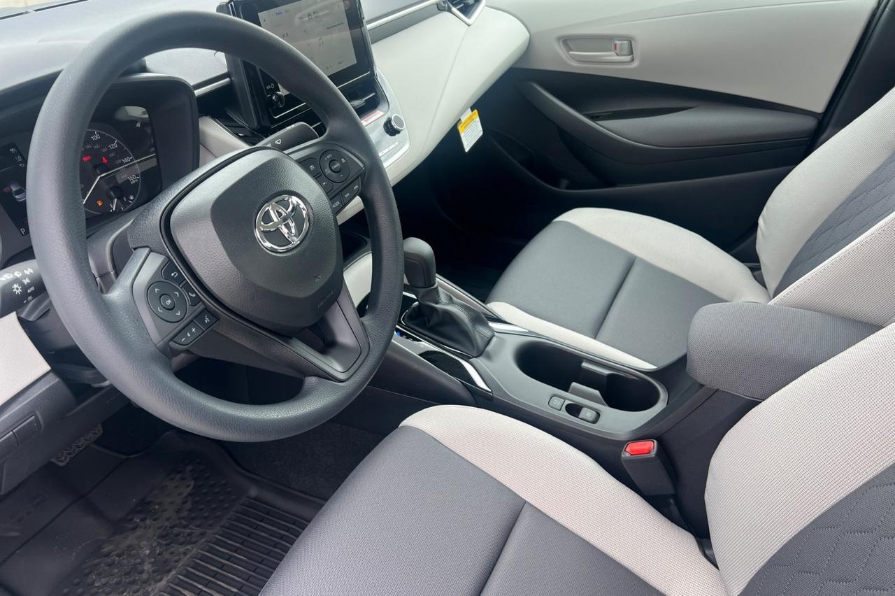 2025 Toyota Corolla LE Ontario OR