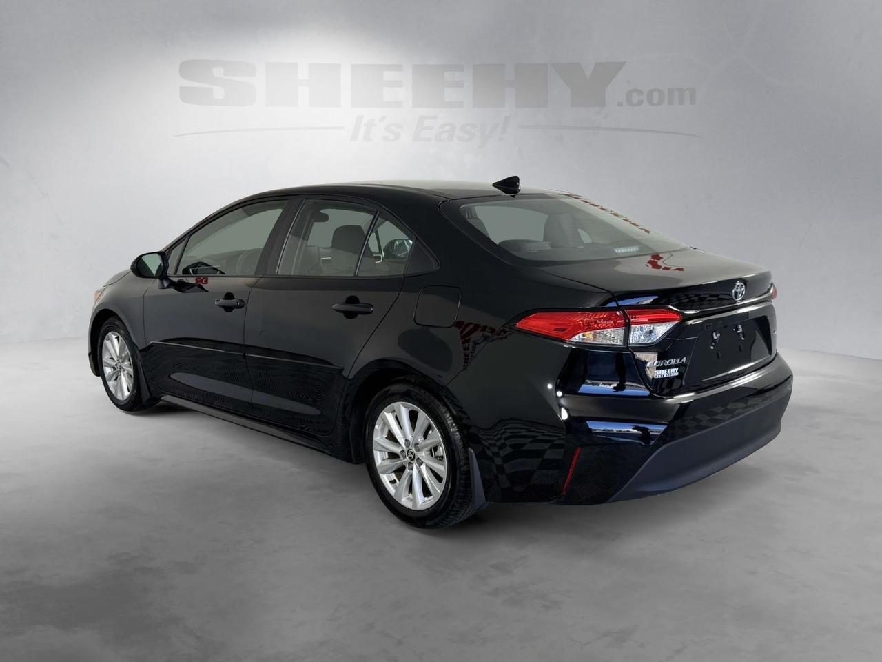 2025 Toyota Corolla LE Fredericksburg VA