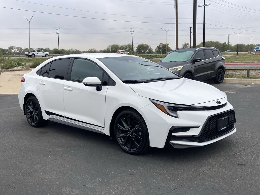 2025 Toyota Corolla SE