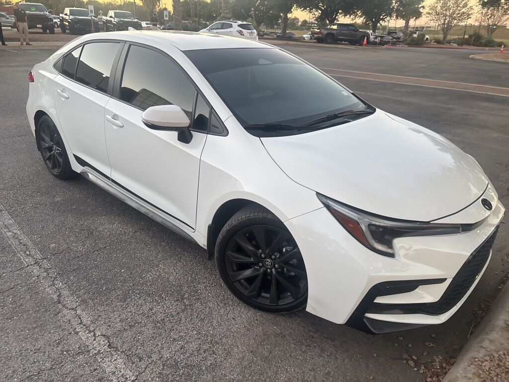 2025 Toyota Corolla SE