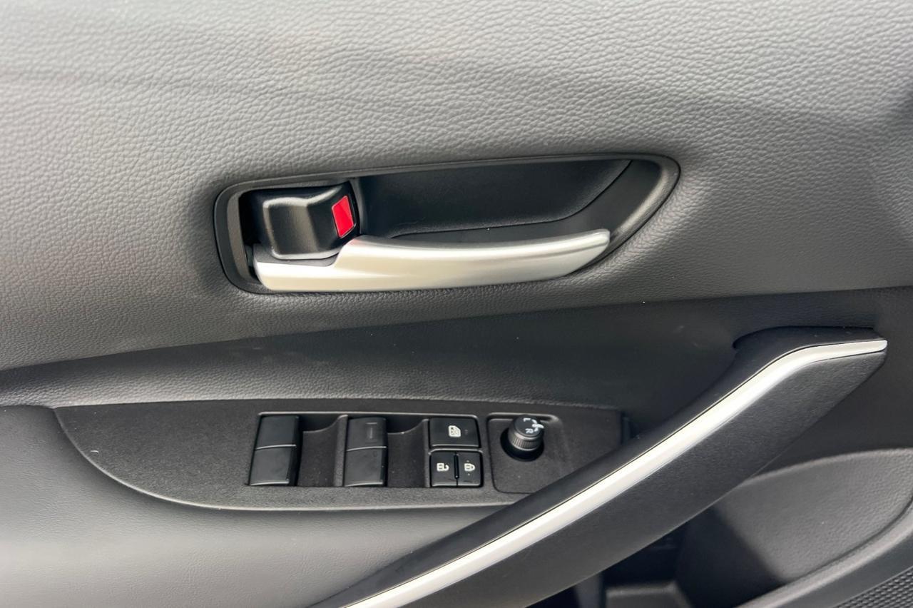 2025 Toyota Corolla SE Ontario OR