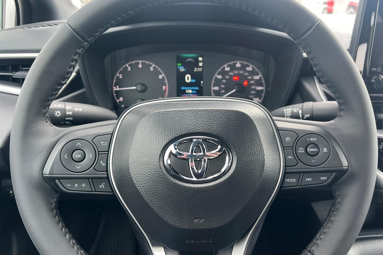 2025 Toyota Corolla SE Ontario OR