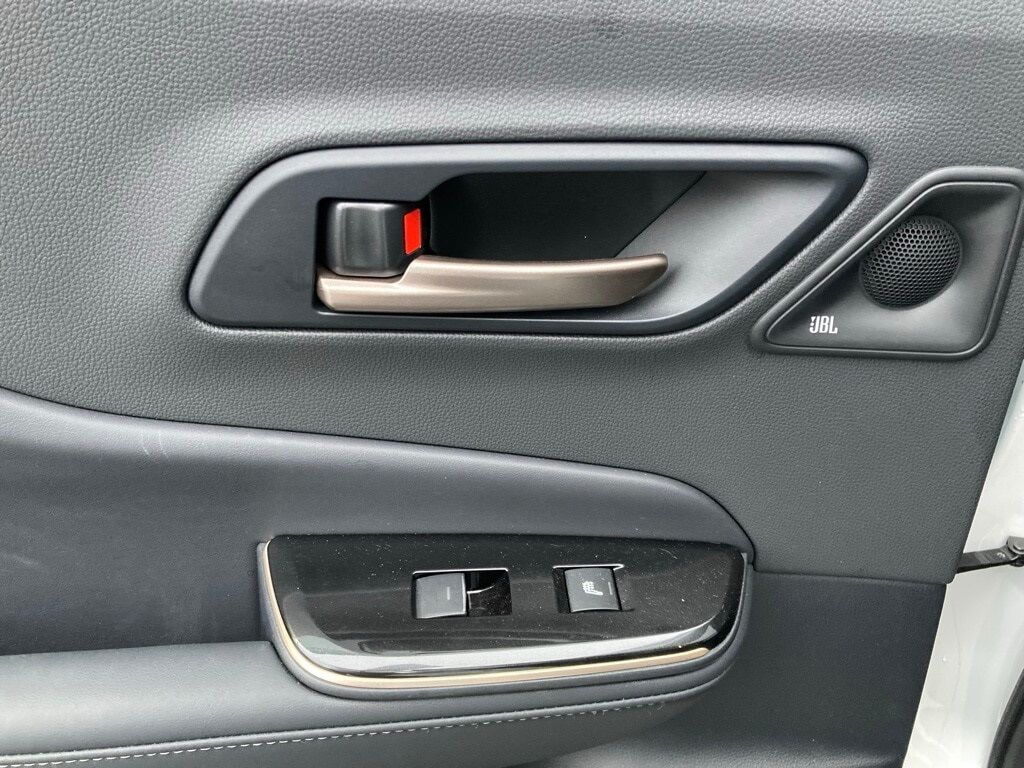 2025 Toyota Crown Platinum San Antonio TX