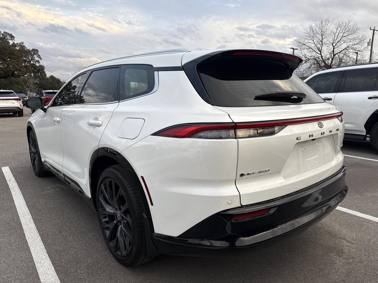 2025 Toyota Crown Signia