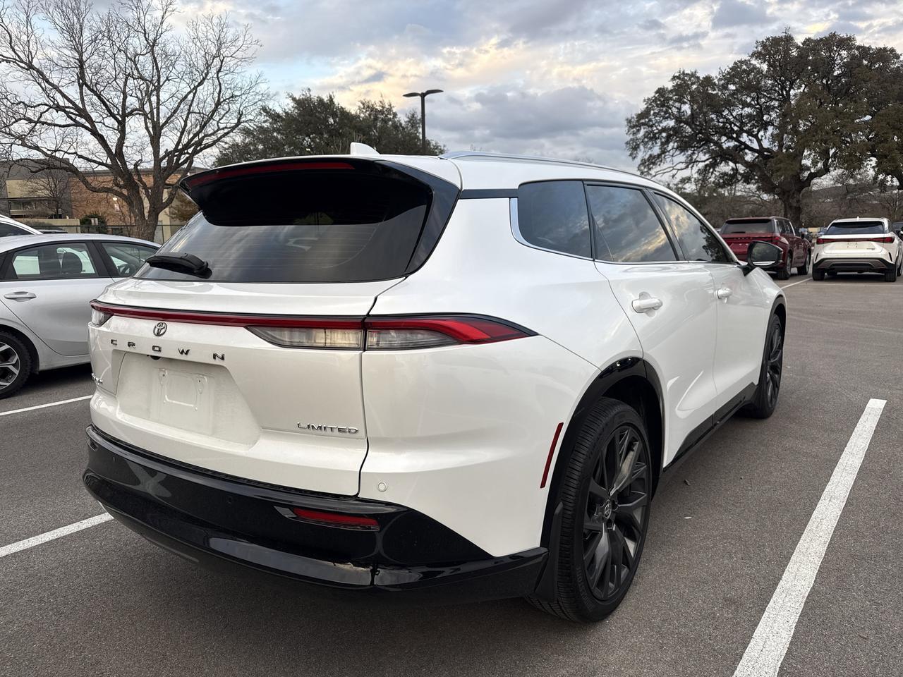 2025 Toyota Crown Signia