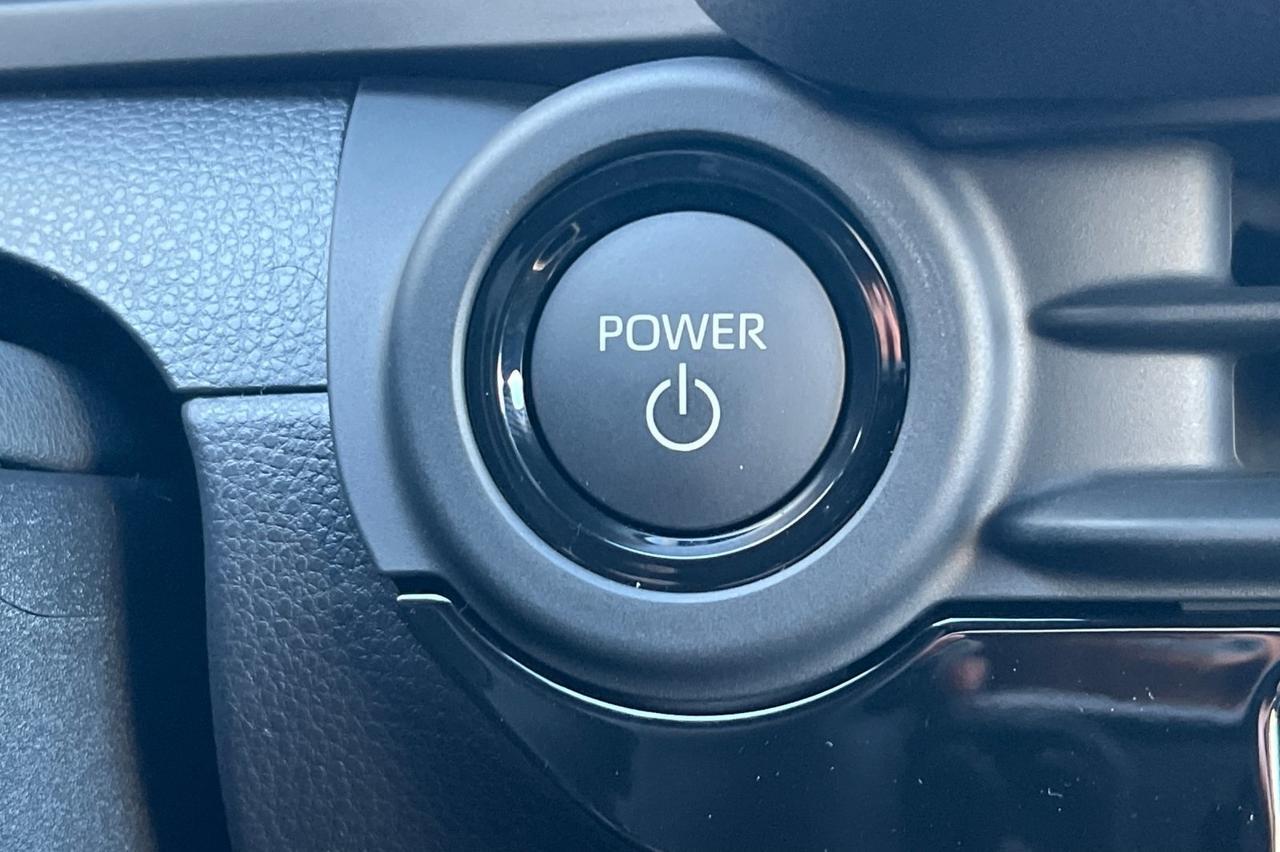 2025 Toyota Crown Signia Ontario OR