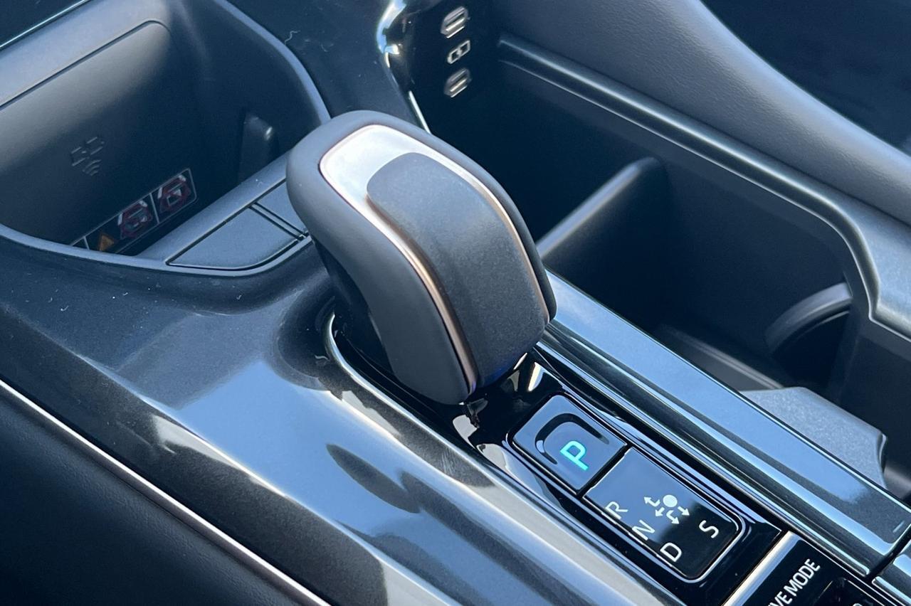 2025 Toyota Crown Signia Ontario OR