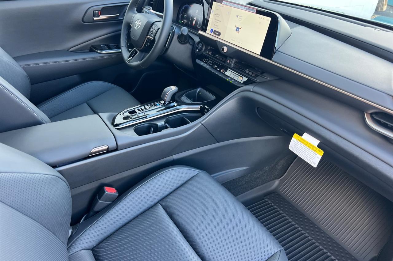 2025 Toyota Crown Signia Ontario OR