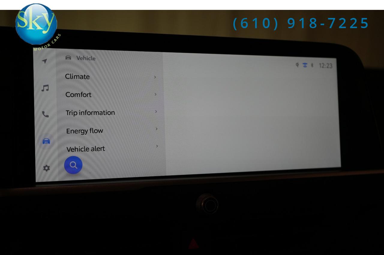 2025 Toyota Crown Signia Limited AWD West Chester PA
