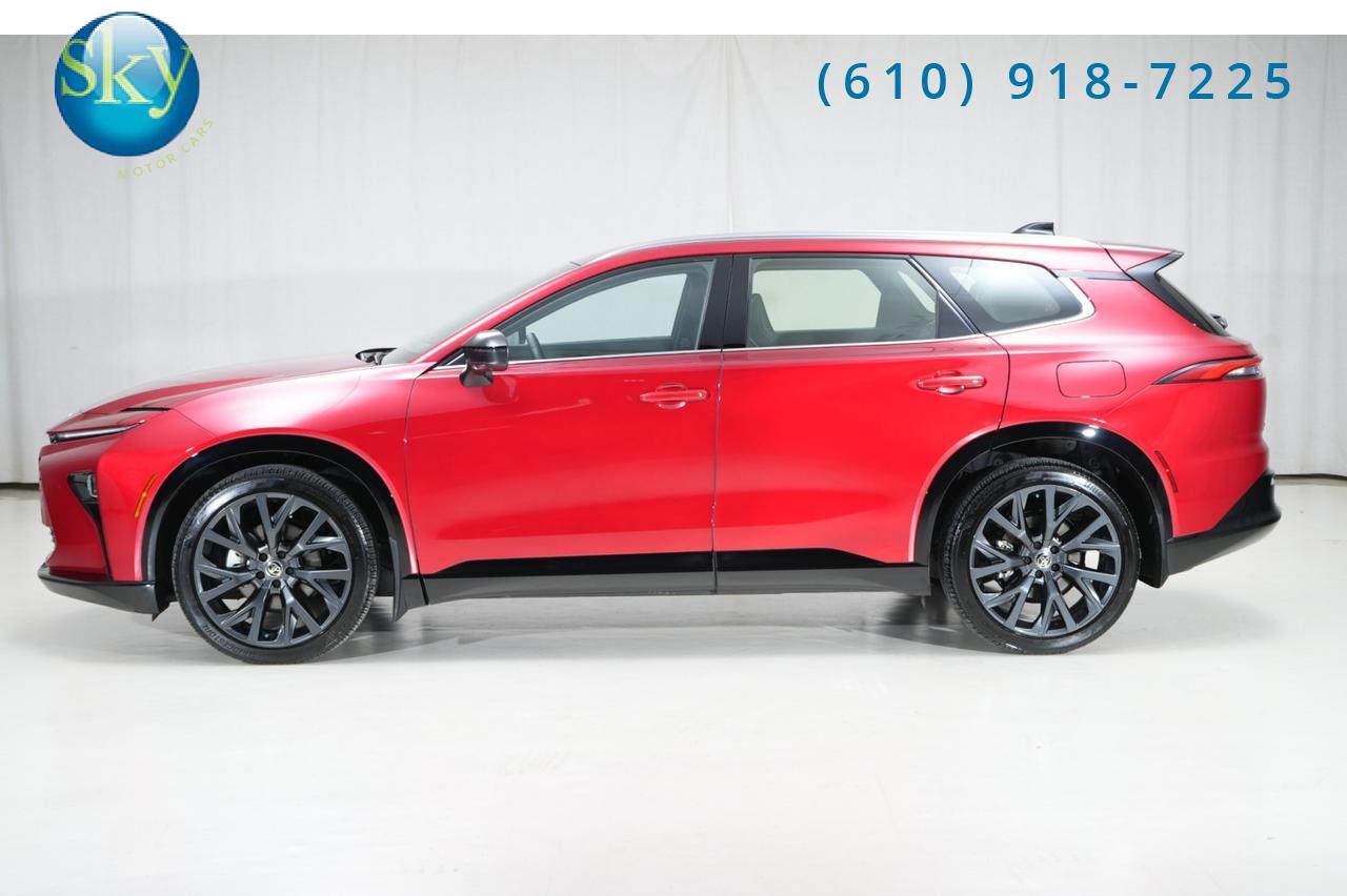 2025 Toyota Crown Signia Limited AWD