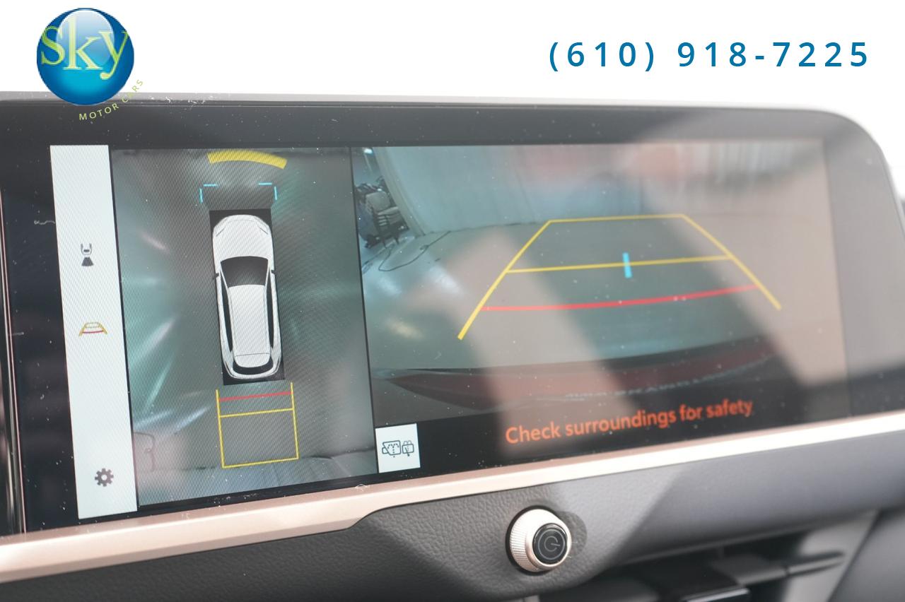 2025 Toyota Crown Signia Limited AWD West Chester PA