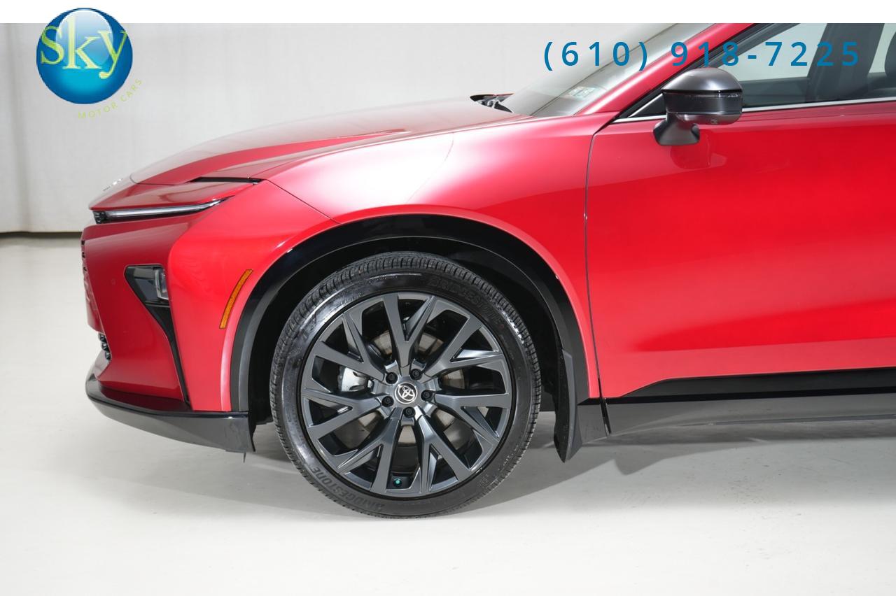 2025 Toyota Crown Signia Limited AWD