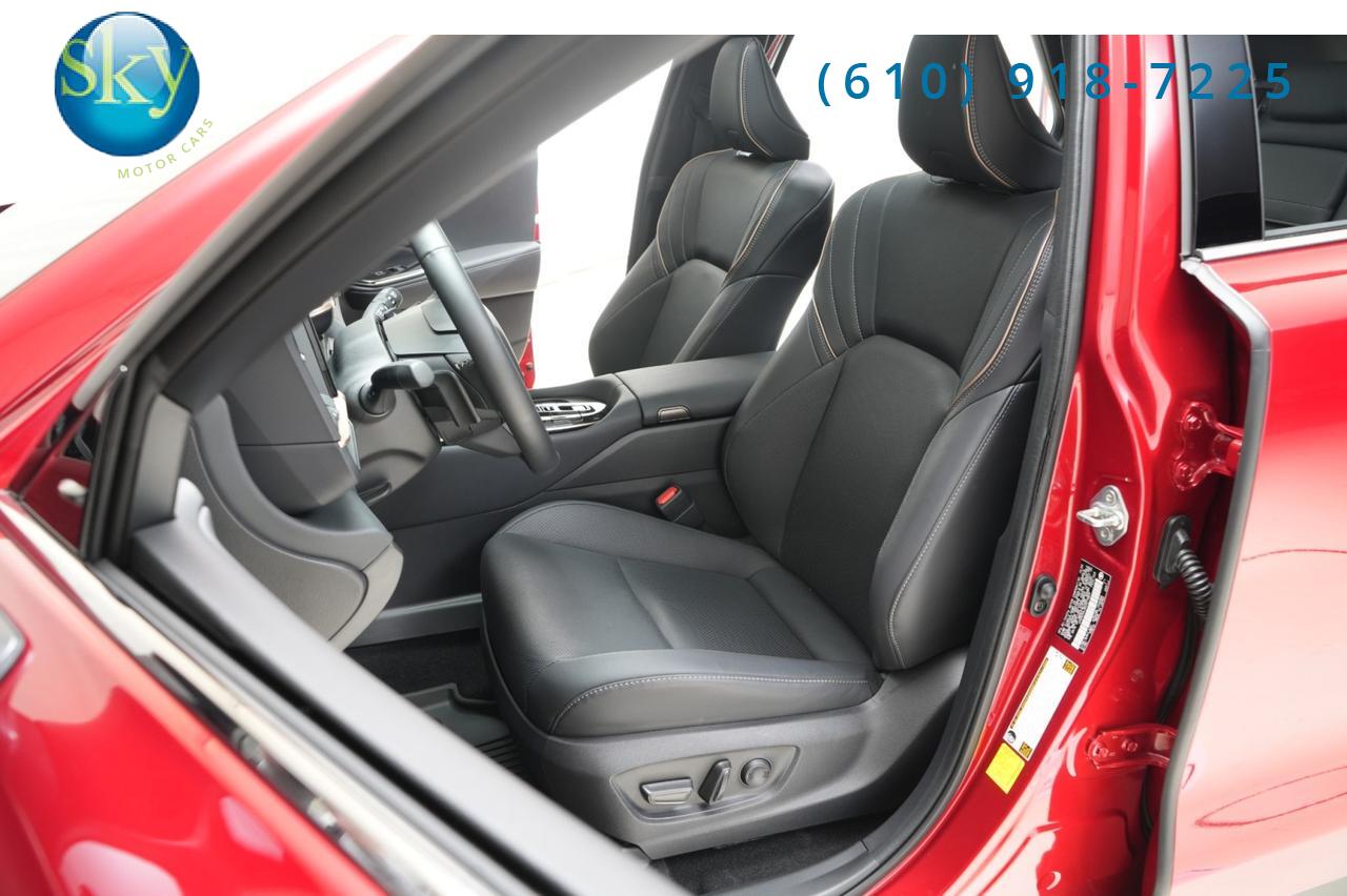 2025 Toyota Crown Signia Limited AWD West Chester PA