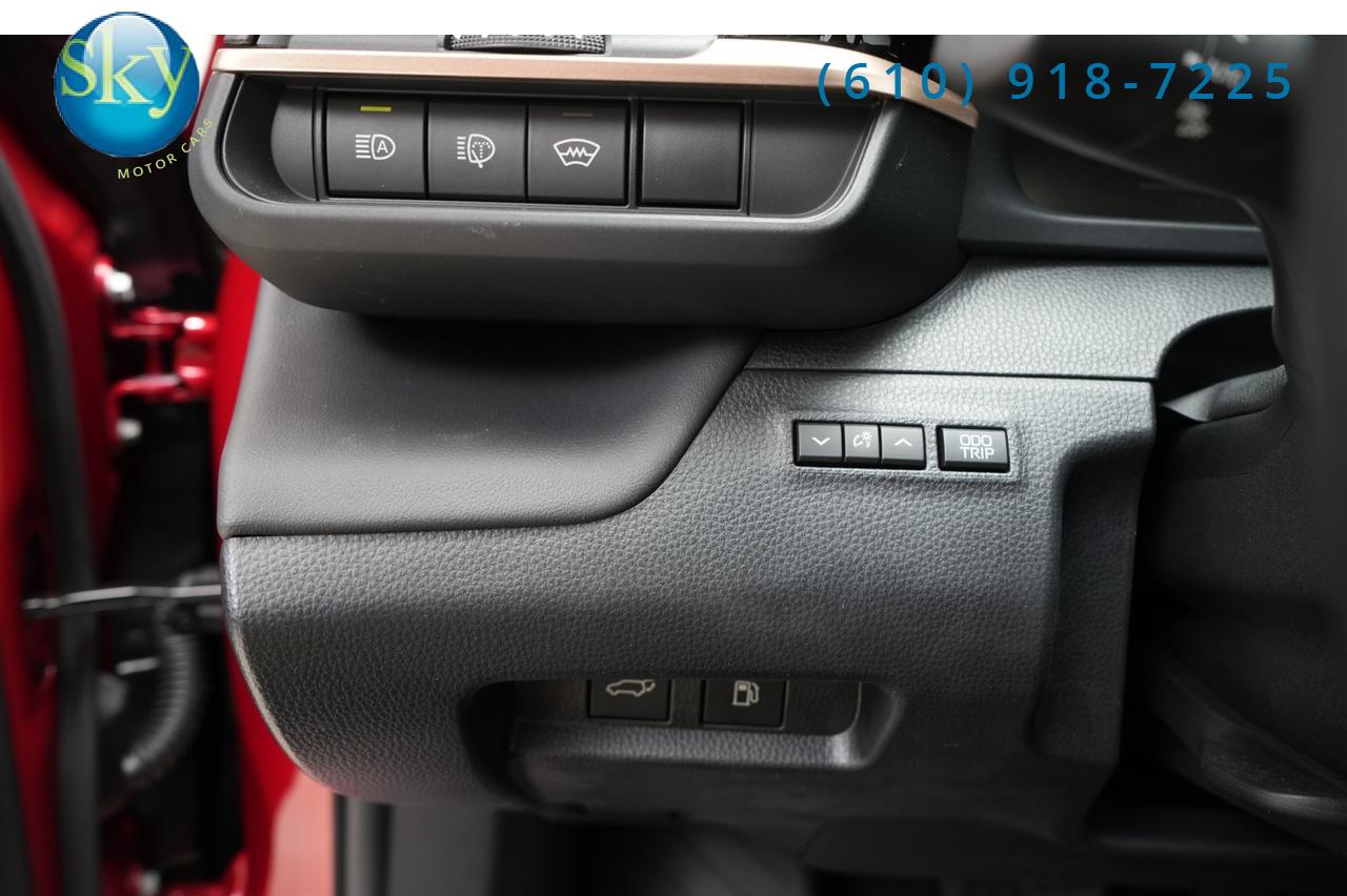 2025 Toyota Crown Signia Limited AWD West Chester PA