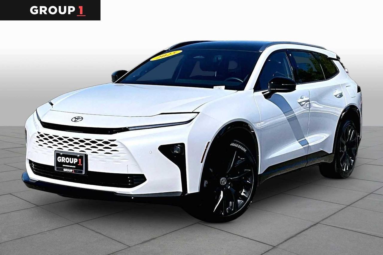 2025 Toyota Crown Signia Limited