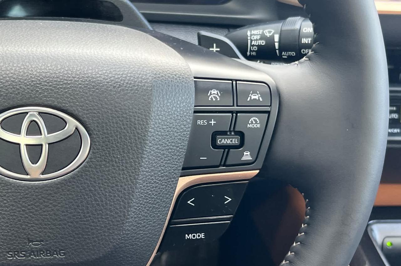 2025 Toyota Crown Signia Limited Roseville CA