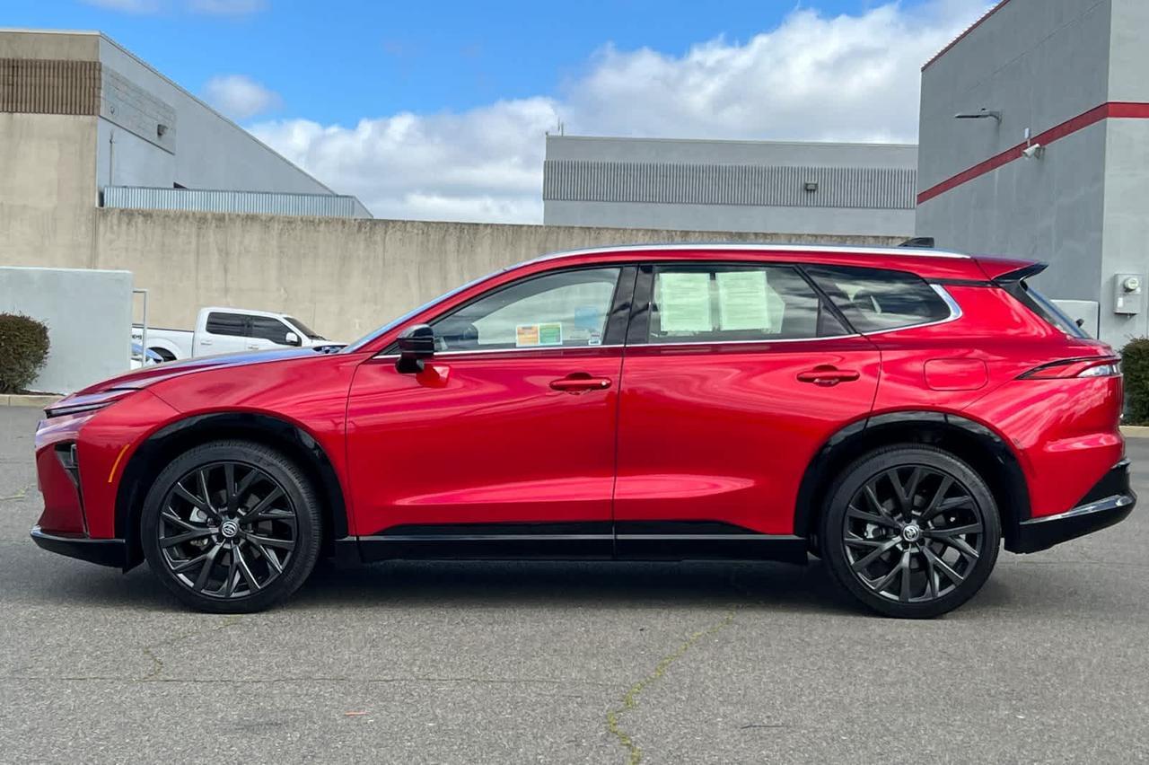 2025 Toyota Crown Signia Limited Roseville CA