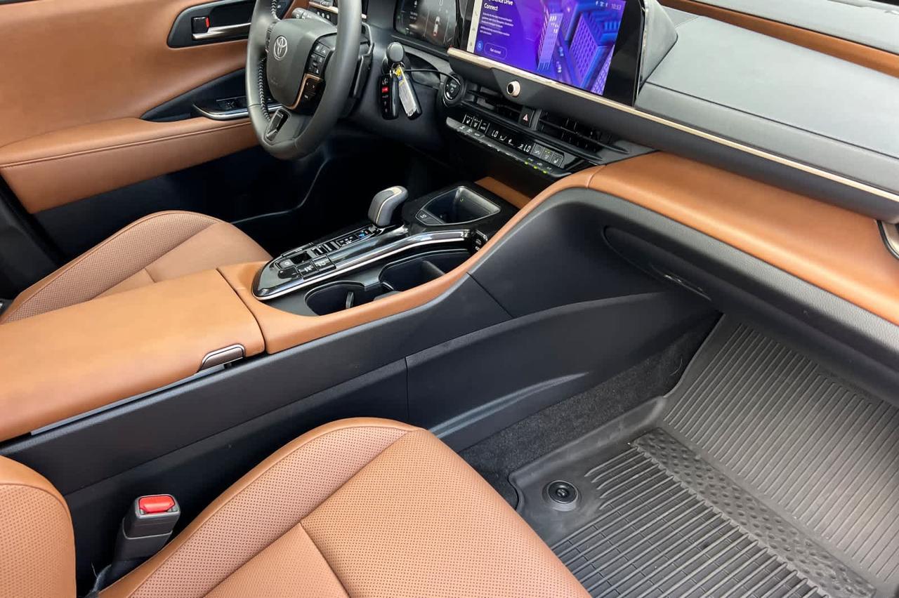 2025 Toyota Crown Signia Limited Roseville CA