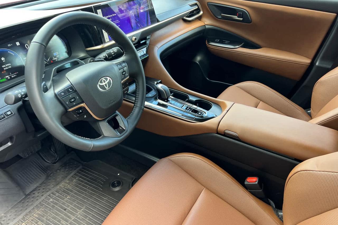 2025 Toyota Crown Signia Limited Roseville CA