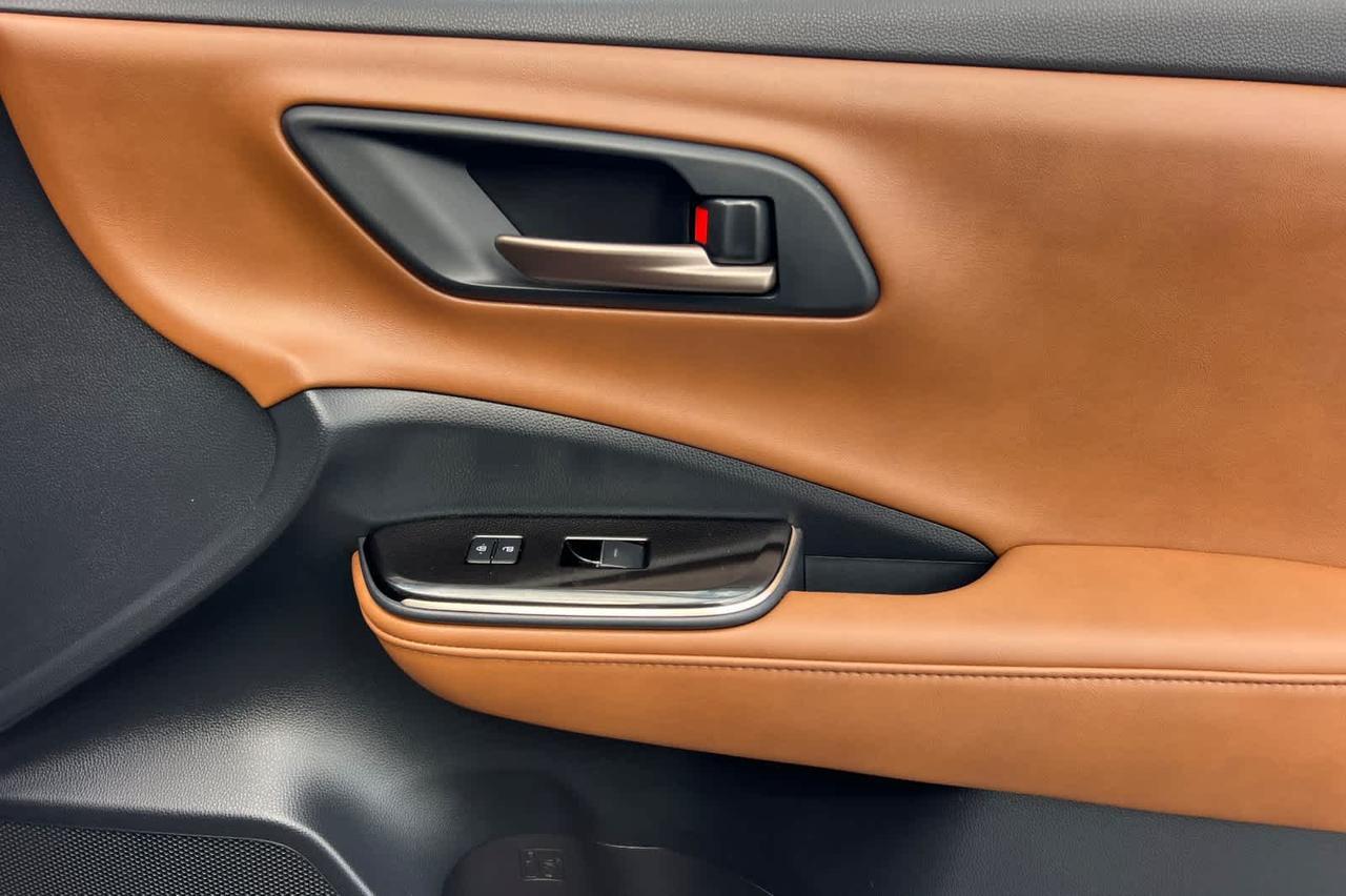 2025 Toyota Crown Signia Limited Roseville CA