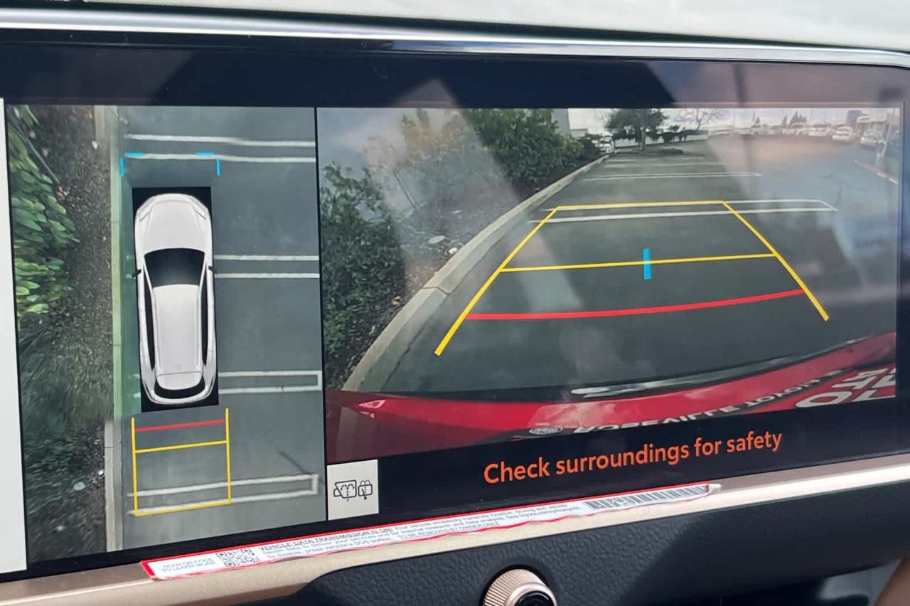 2025 Toyota Crown Signia Limited Roseville CA