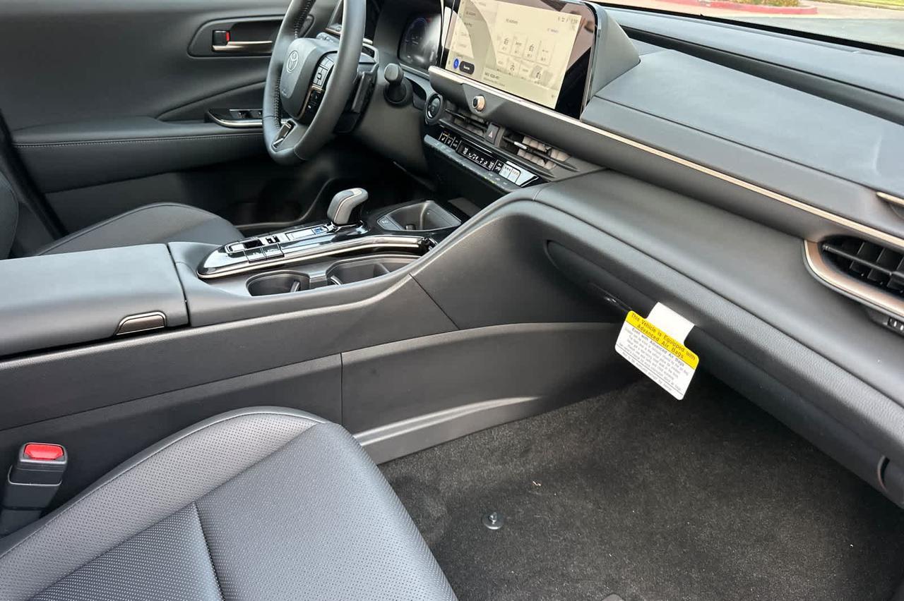 2025 Toyota Crown Signia Limited Roseville CA