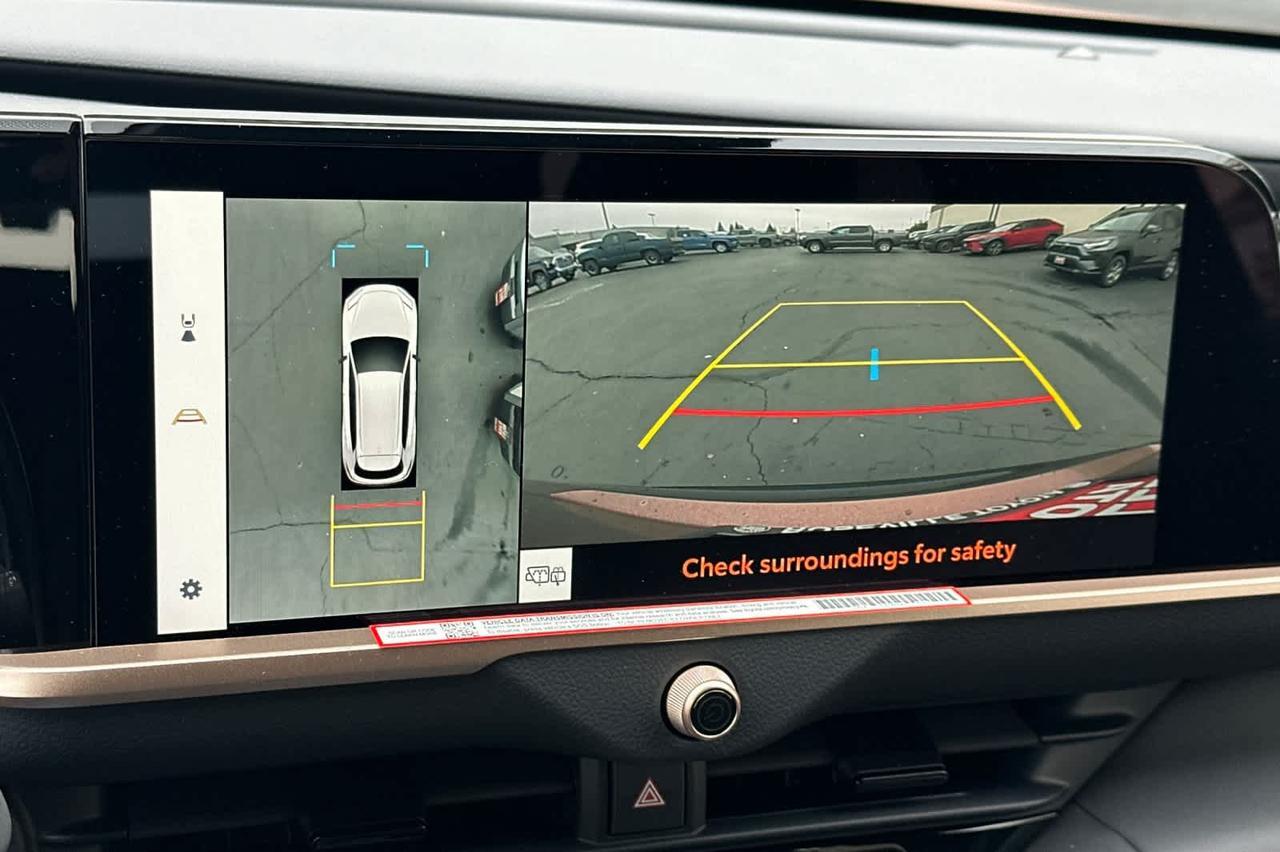 2025 Toyota Crown Signia Limited Roseville CA