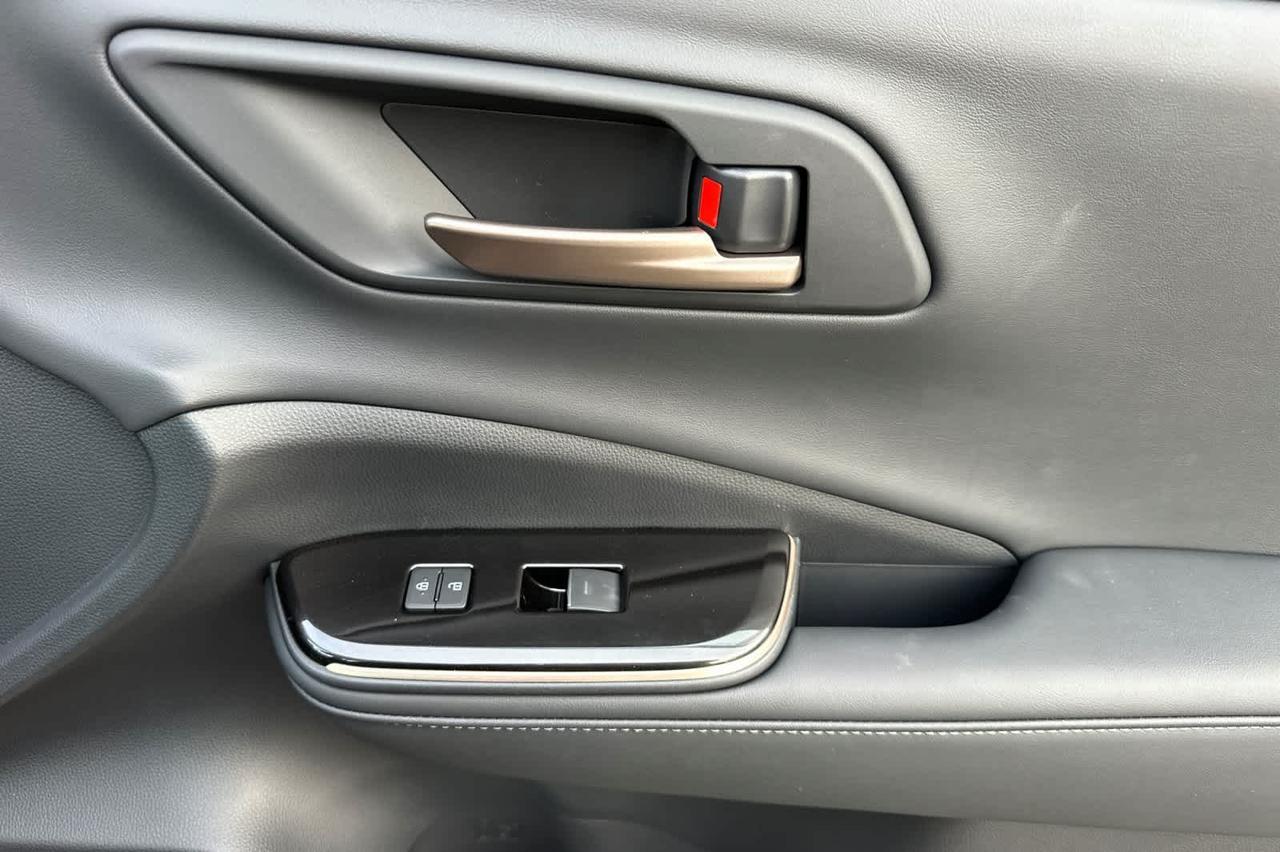 2025 Toyota Crown Signia Limited Roseville CA