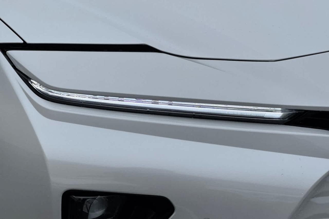 2025 Toyota Crown Signia Limited Roseville CA