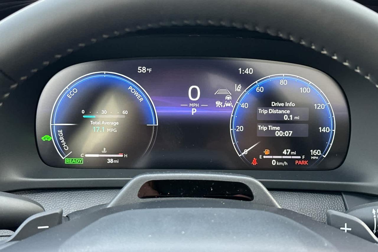 2025 Toyota Crown Signia Limited Roseville CA