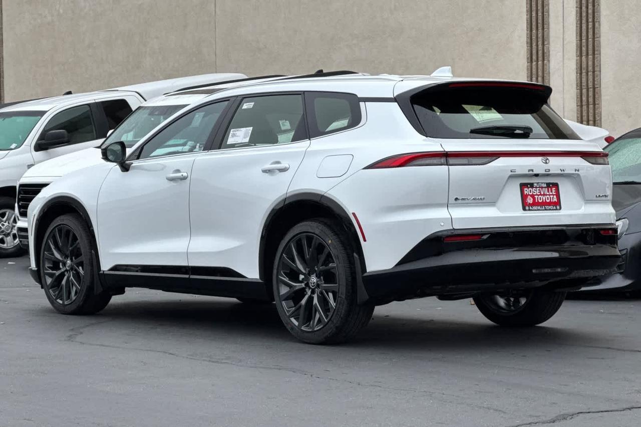 2025 Toyota Crown Signia Limited Roseville CA