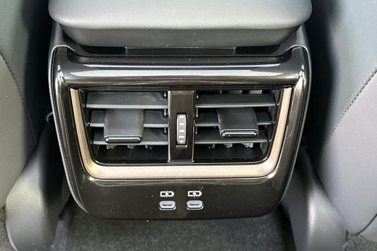 2025 Toyota Crown Signia Limited Roseville CA