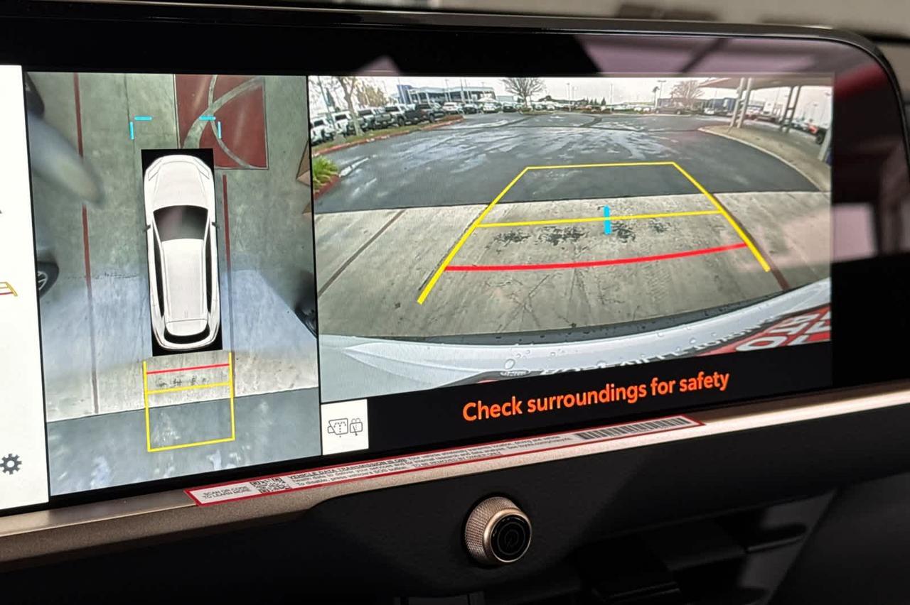 2025 Toyota Crown Signia Limited Roseville CA