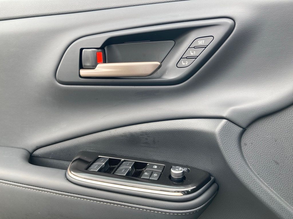 2025 Toyota Crown Signia Limited San Antonio TX